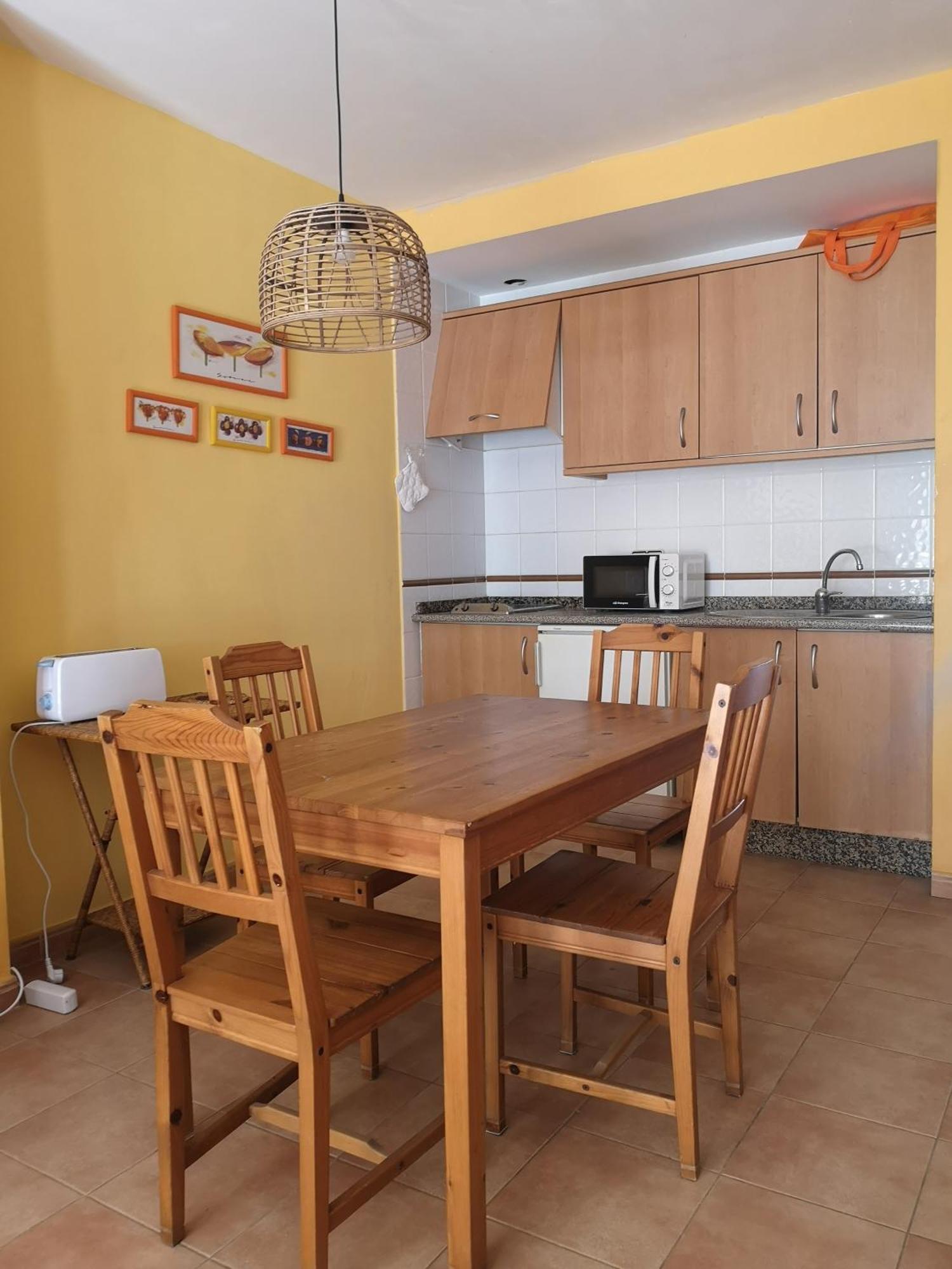 Casa Amarilla Apartment Es Pujols Luaran gambar
